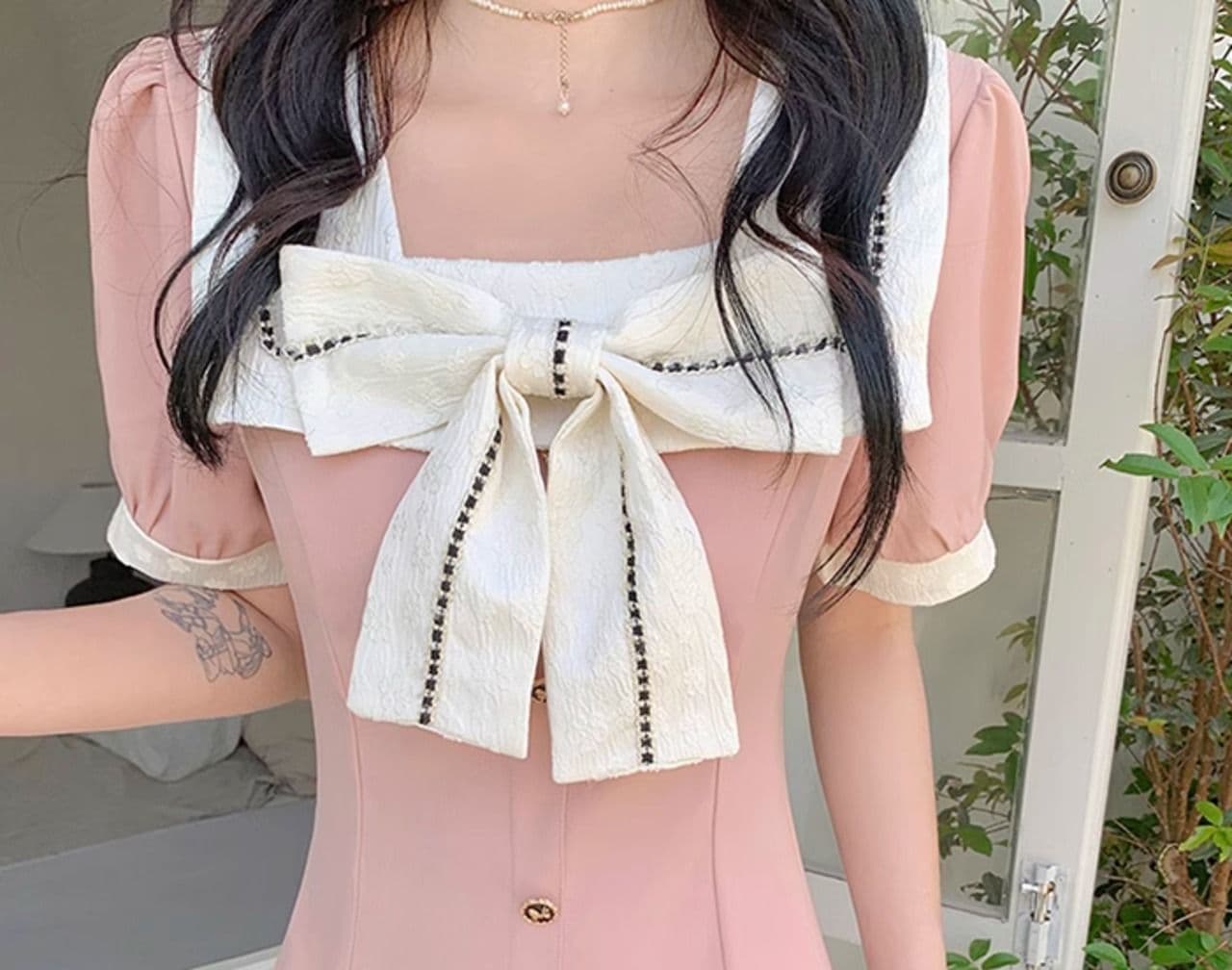 量産型/参戦服/推し活 スクエアカラーとハイウエストが映えるシックなフレンチリボンワンピース！オトナっぽさ満点♡ワンピース