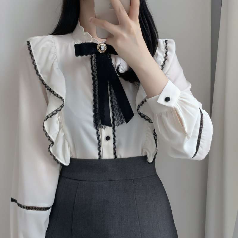 量産型/参戦服/推し活 エレガントなレースリボンブラウス