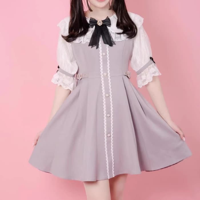 量産型/参戦服/推し活 レースのかわいさにメロメロ!ムスクテールカラーのワンピースが女子のハートをつかむ♡