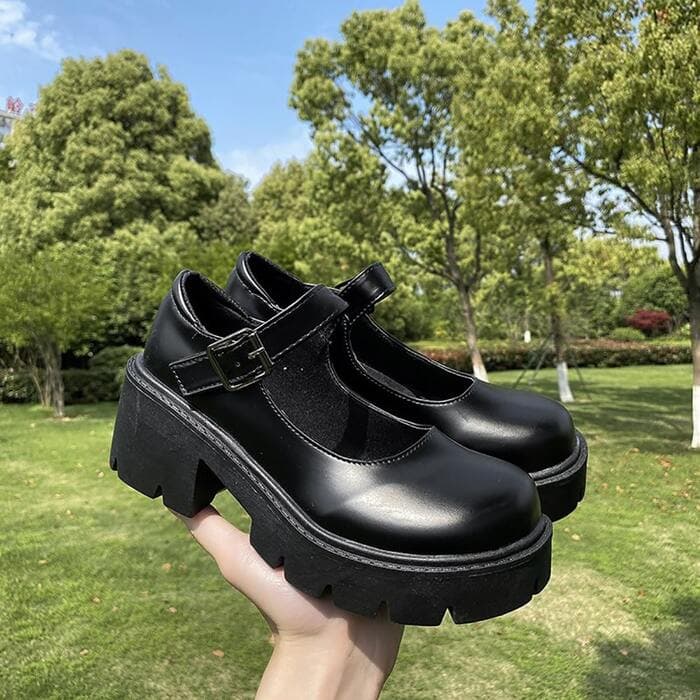 量産型/参戦服/推し活 靴 シンプルな厚底パンプス