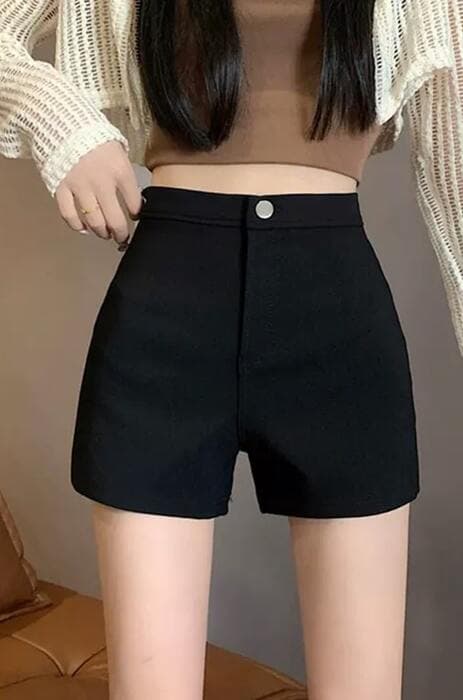 量産型/参戦服/推し活 合わせやすい女子向けのブラックホットパンツ♪ ズボン