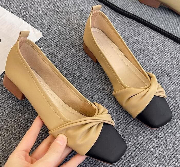 量産型/参戦服/推し活 シンプルながらゴージャスなパンプス♡ 靴
