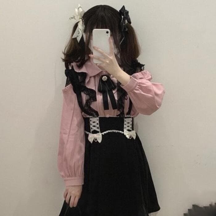 量産型/参戦服/推し活 リボンが特徴的!肩の透け感がかわいいブラウス