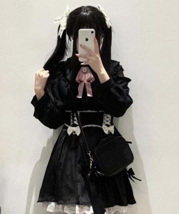 量産型/参戦服/推し活 リボンが特徴的!肩の透け感がかわいいブラウス