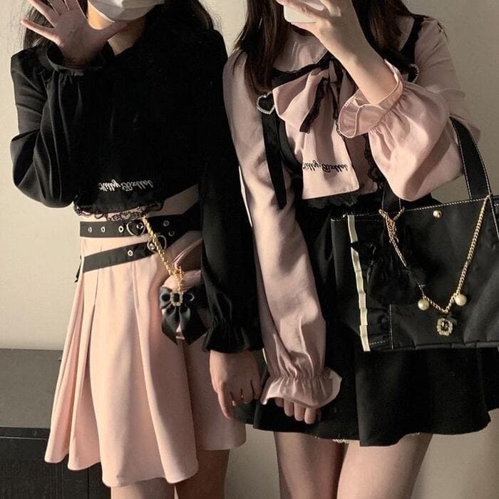 量産型/参戦服/推し活 大きめレースボウタイリボンブラウス