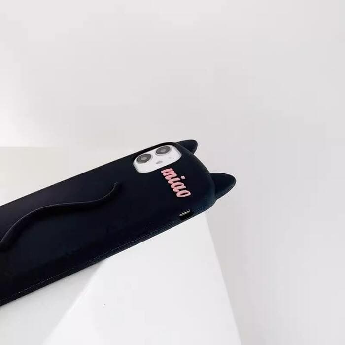 量産型/参戦服/推し活 肉球チャーム付きの猫型スマホケース