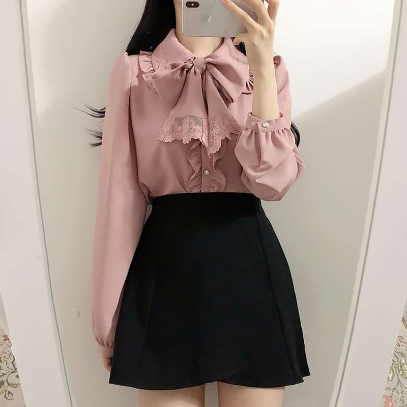 量産型/参戦服/推し活 クラシカルレース襟リボンブラウス