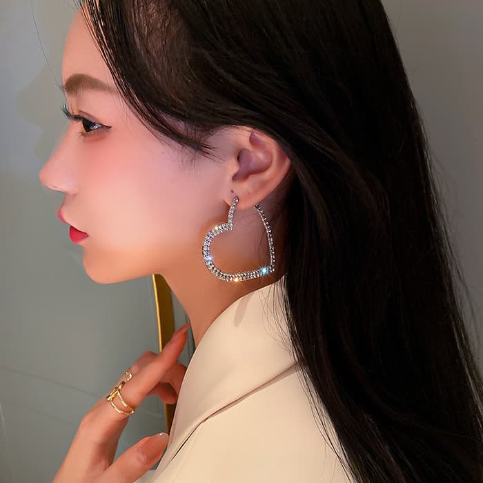 量産型/参戦服/推し活 ビッグオープンハートピアス