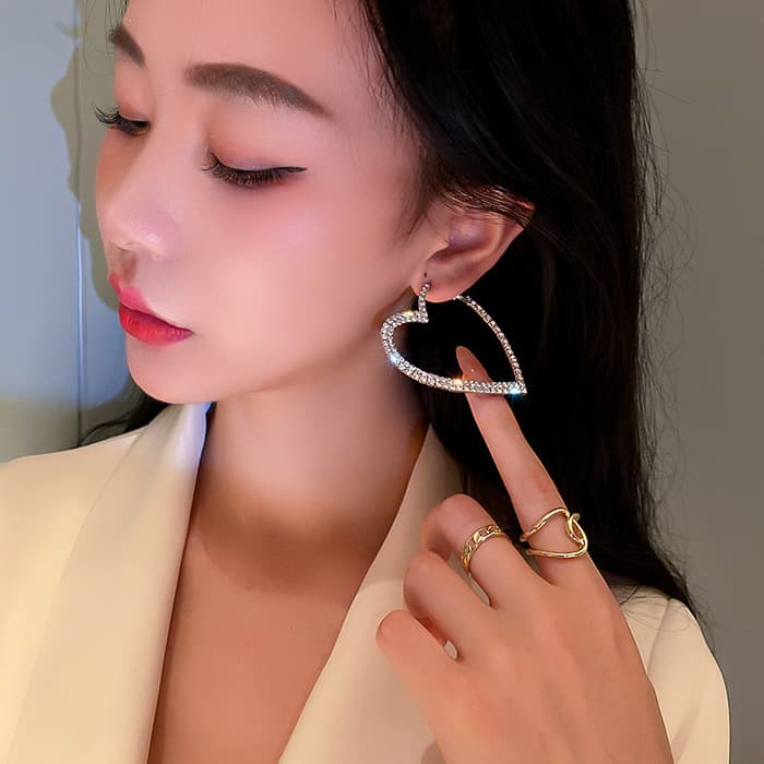 量産型/参戦服/推し活 ビッグオープンハートピアス