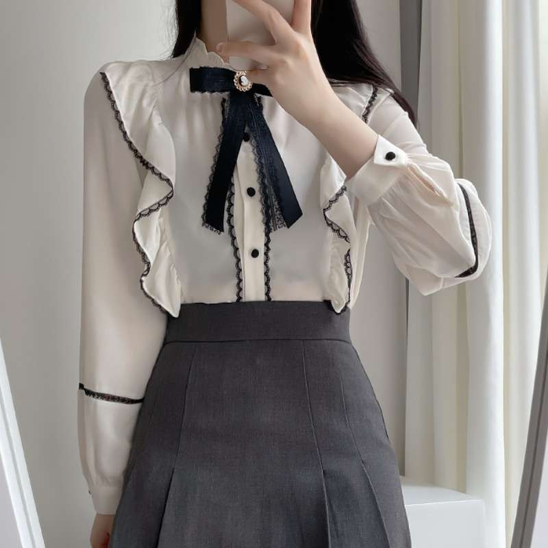 量産型/参戦服/推し活 エレガントなレースリボンブラウス