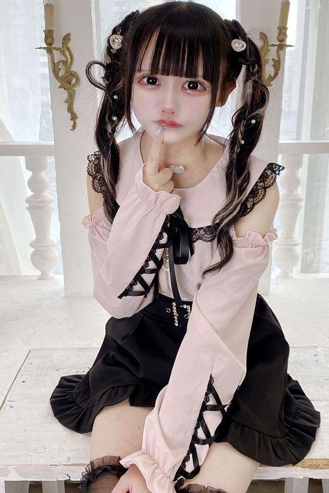 量産型/参戦服/推し活 ツインドール風ロリータシャツ