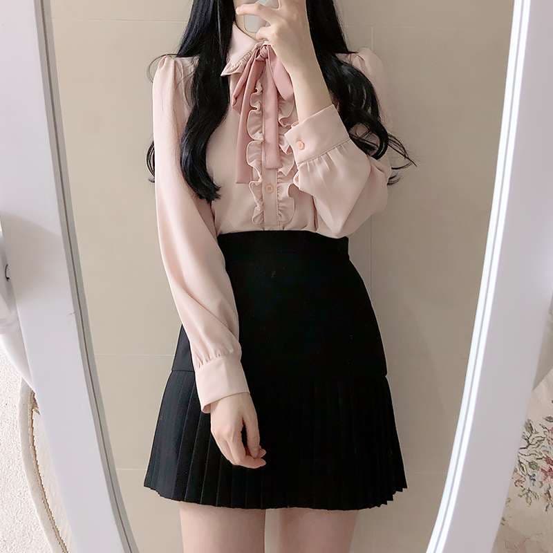 量産型/参戦服/推し活 エレガントフリルタイブラウス