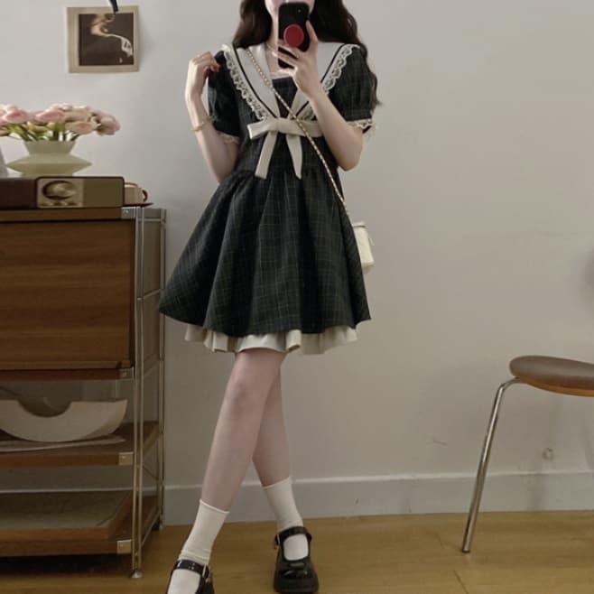 量産型 清楚な乙女のメイド風ワンピース